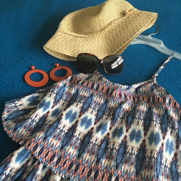 Final Price! Hoop Earrings - Picture 4 of 4